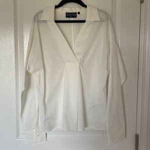 White pressed close by fifth label